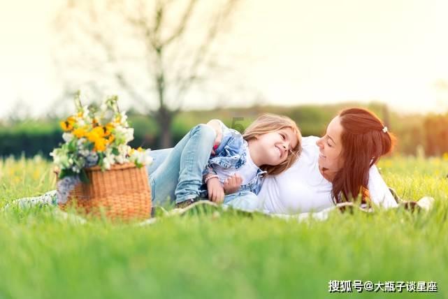 探索知识星球平台-如果地球倒转,那么西边的时间会早于东边的时间吗?